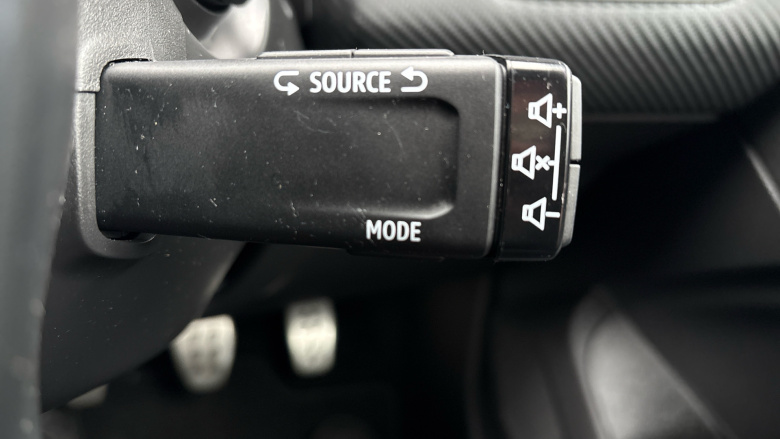 Renault Clio 1.0 TCe 90 RS Line 5dr Petrol Hatchback